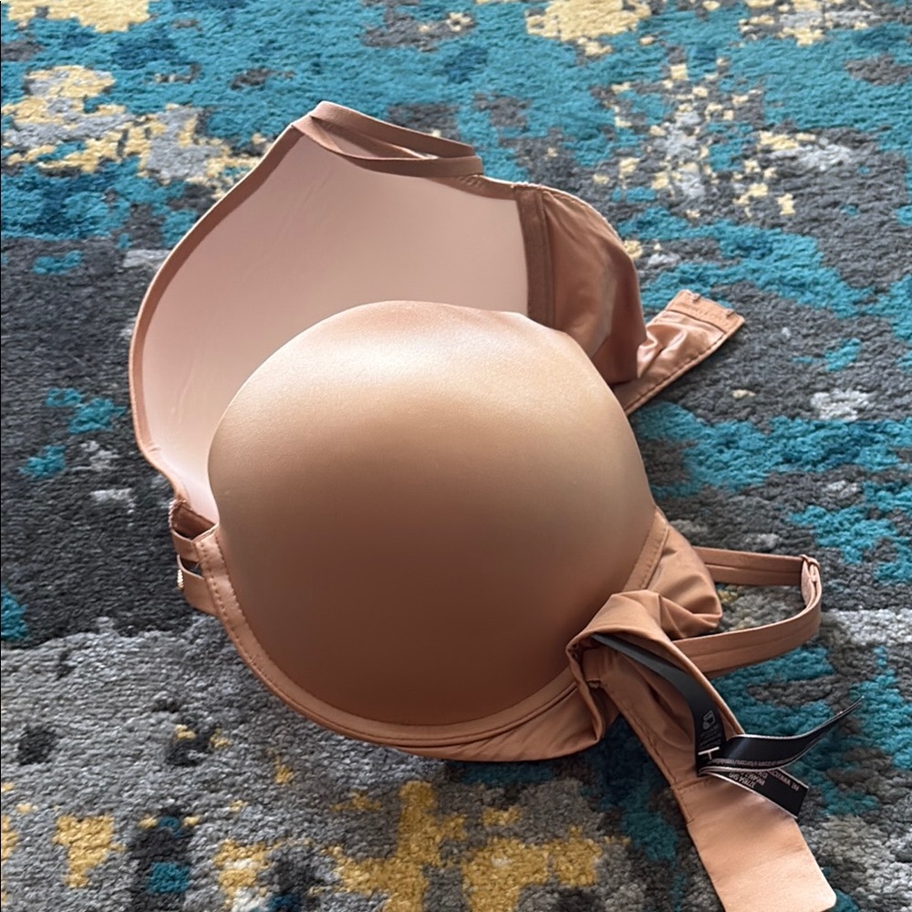 Seamless Nude Bra - Picture 4 of 4